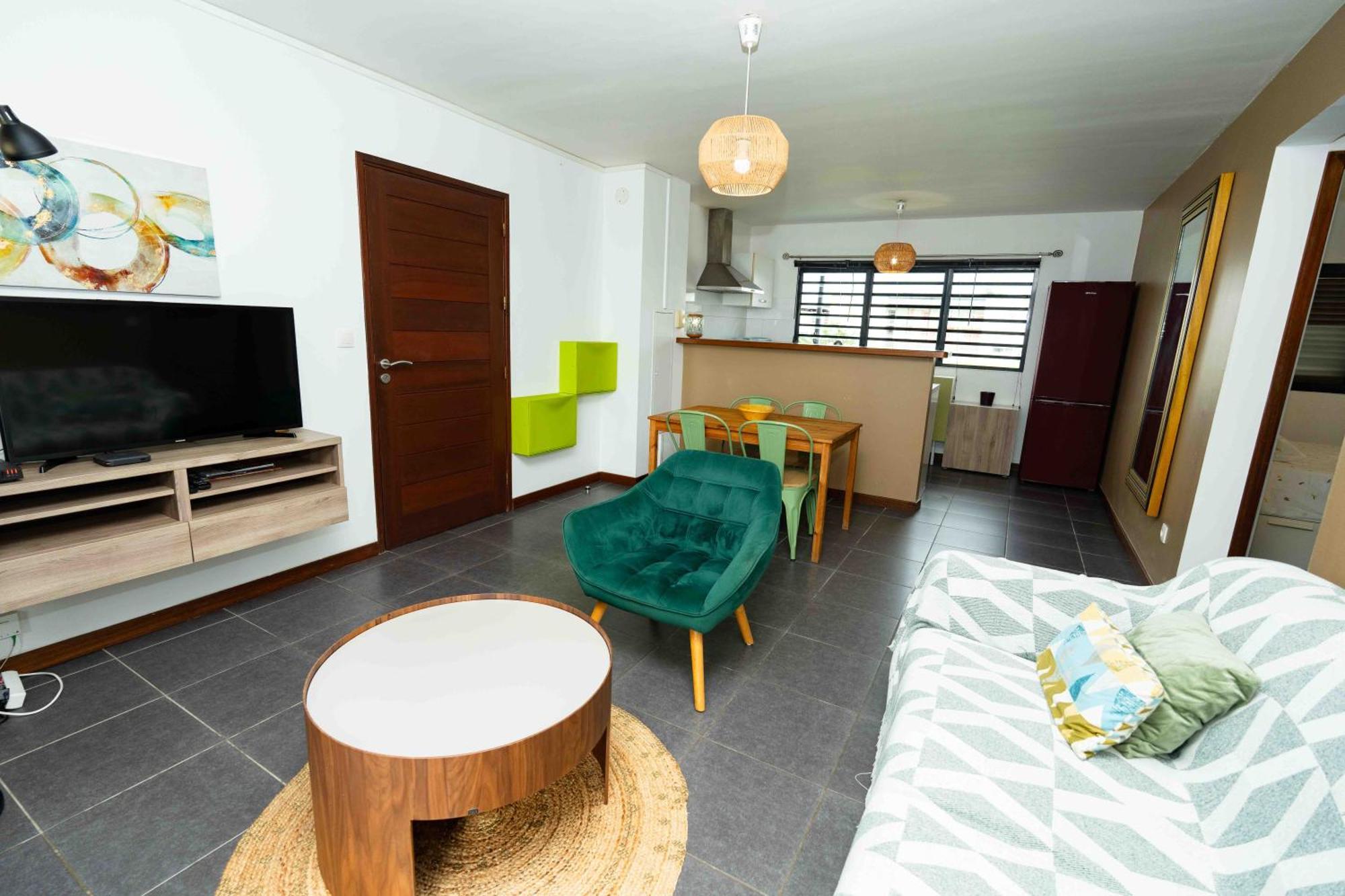 Hibiscus Standing- Appartement Cosy- 2 Chambres Climatisees- Cuisine Equipee- Wifi-Terrasse カイエンヌ エクステリア 写真