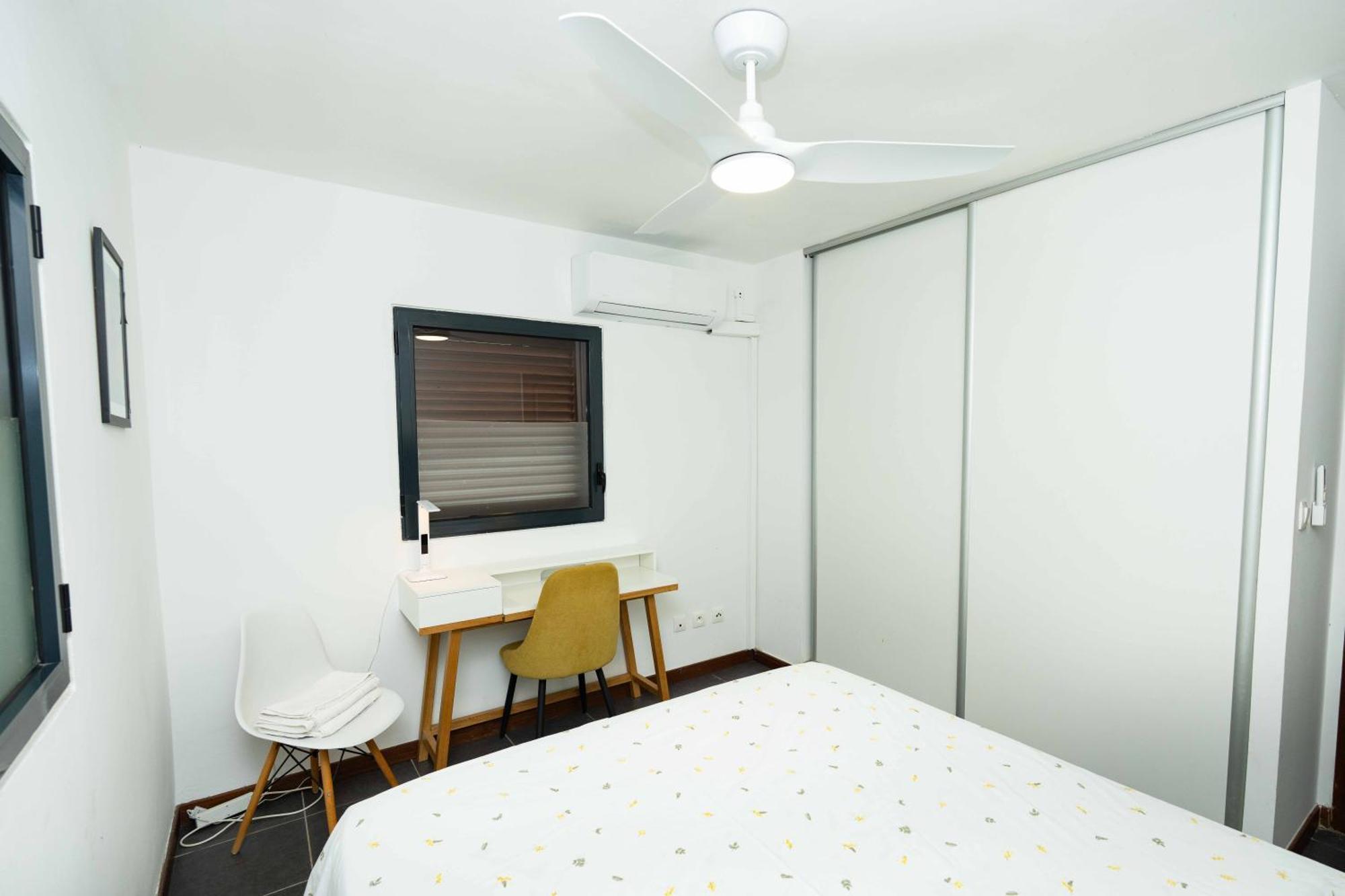Hibiscus Standing- Appartement Cosy- 2 Chambres Climatisees- Cuisine Equipee- Wifi-Terrasse カイエンヌ エクステリア 写真